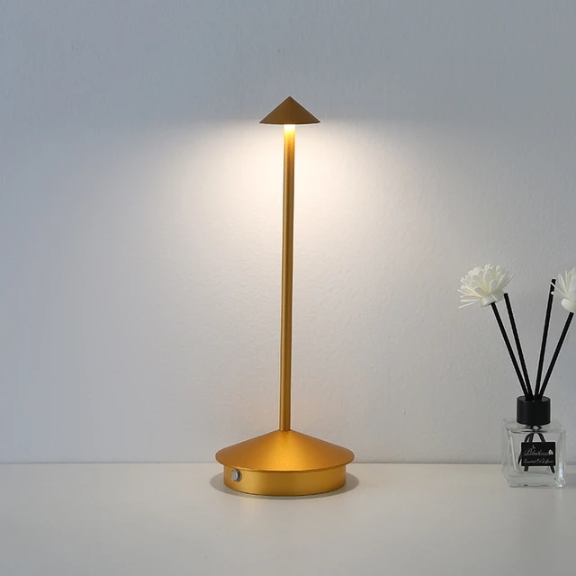 pina lamp