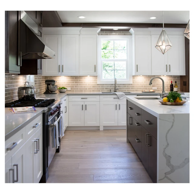 kitchen backsplash with white cabinets