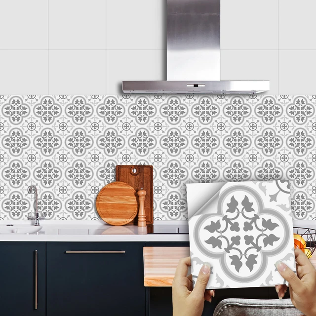 Kitchen Backsplash with White Cabinets: Timeless Elegance插图4