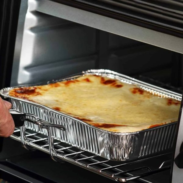 Can U Put Aluminum Foil In The Oven?Understanding the Risks