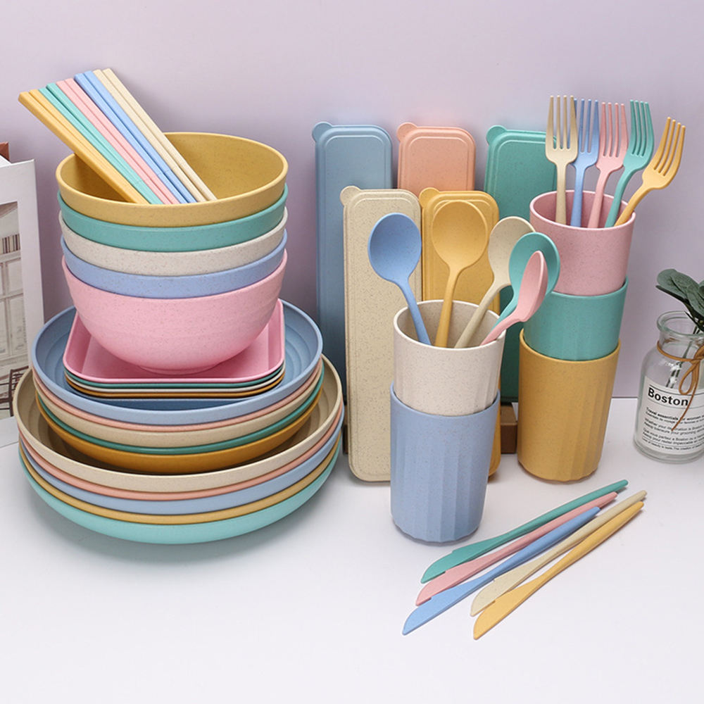 plastic tableware